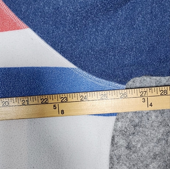 Wildfox America Wants Weekends Long Sleeve Crew Neck Pullover Sweater Size Med - Picture 7 of 9